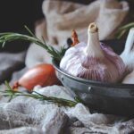 How to Grow Garlic Indoors for Newbies